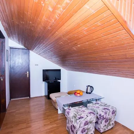 House Marija In Old Town Apartment *